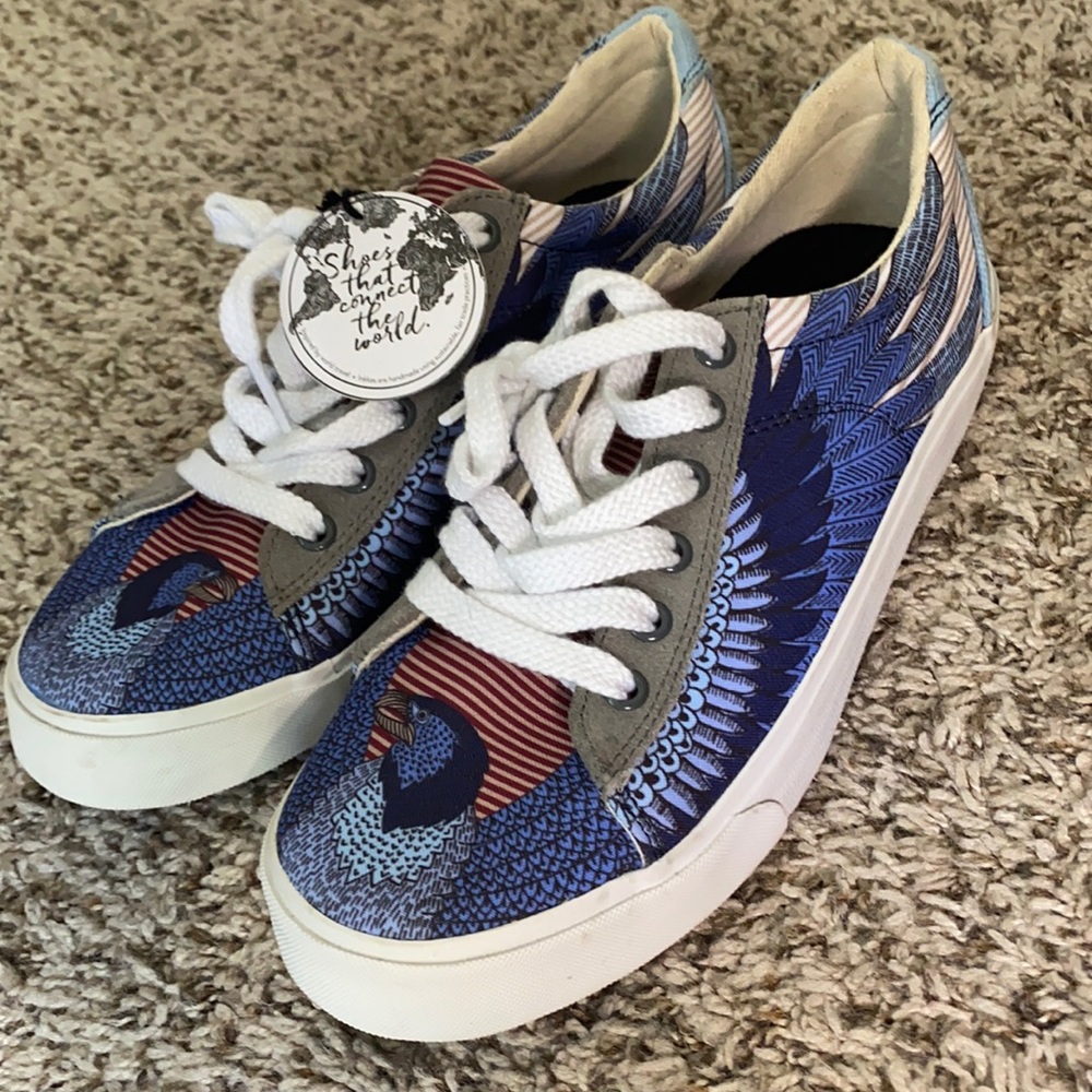 Inkkas Eagle Sneakers NWOT size 9